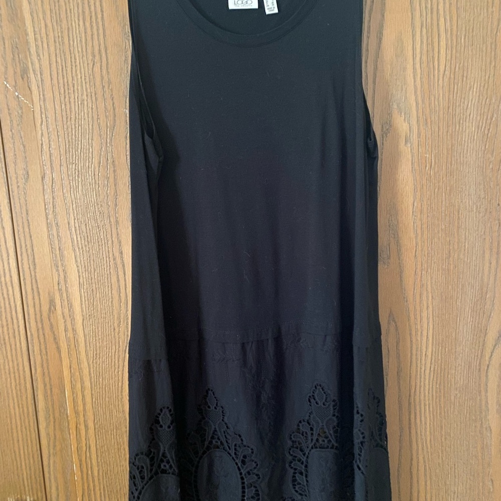 LOGO Black Sleeveless tunic